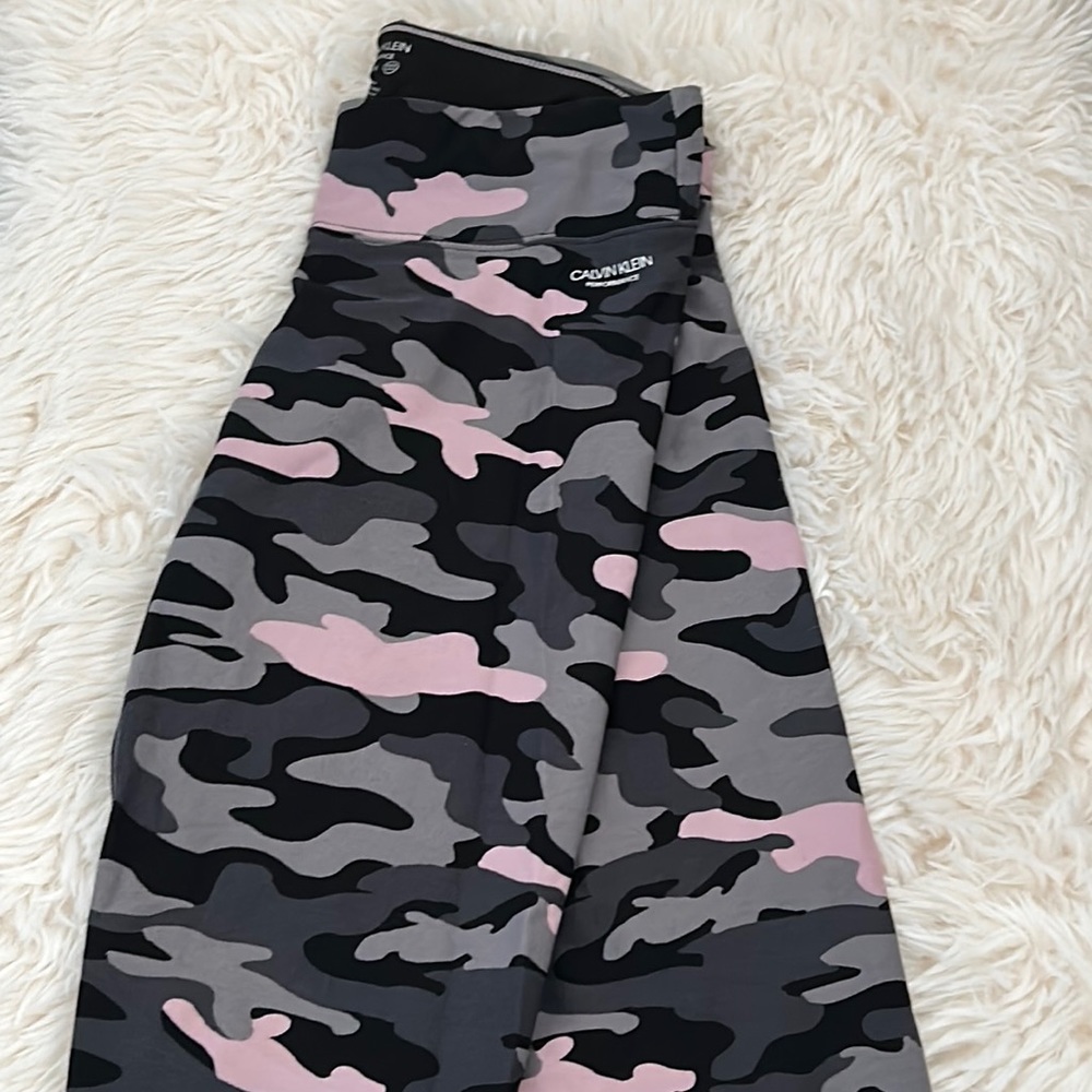 Calvin Klein pink-gray-black leggings!!🩷🖤🩶